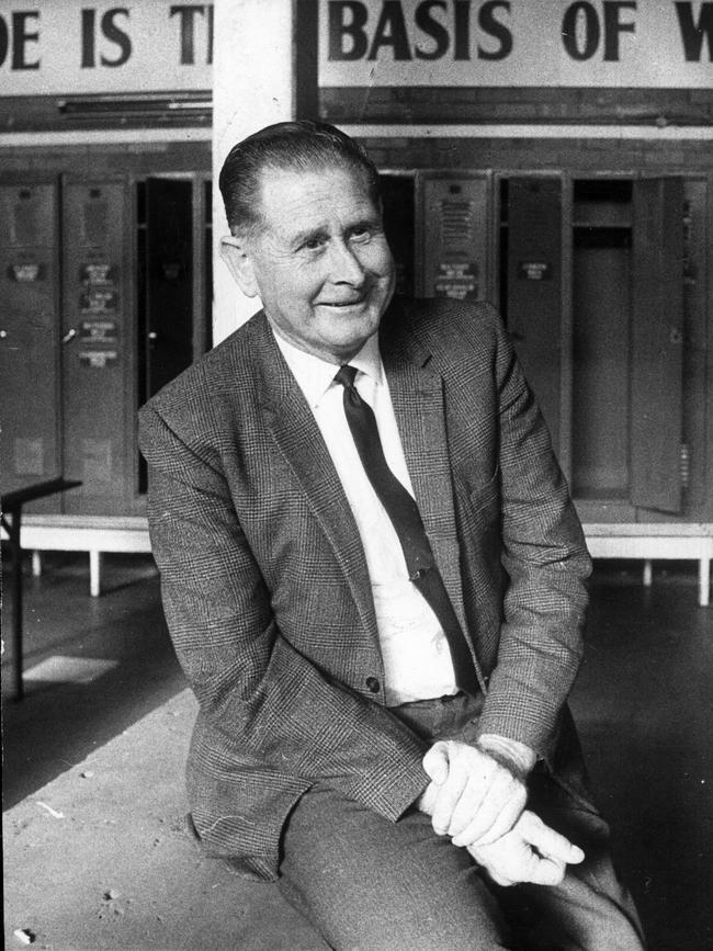 Legendary AFL figure Norm Smith