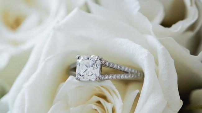 Bling: Eileen Xie’s engagement ring, photography: Quince and Mulberry Studios