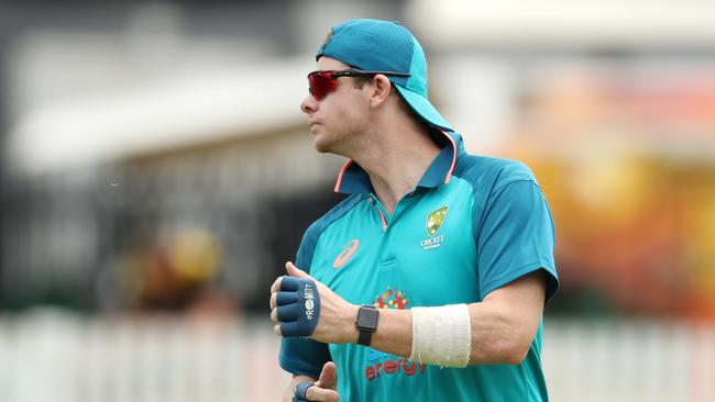 Steve Smith was on light training duties after having a freak injury scare at training. Picture: Will Russell/Getty Images