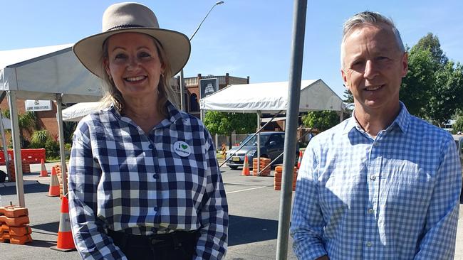 Federal member for Farrer Sussan Ley with Albury Business Connect chairman Barry Young.