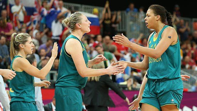 elizabeth cambage dunk