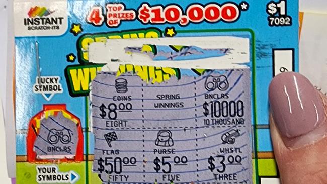 NQ mum wins $10,000 with a scratchie