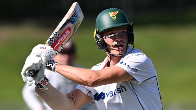 HOBART, AUSTRALIA - MARCH 01: Iain Carlisle of the Tigers bats during the Sheffield Shield match between Tasmania and Victoria at Blundstone Arena, on March 01, 2024, in Hobart, Australia. (Photo by Steve Bell/Getty Images)