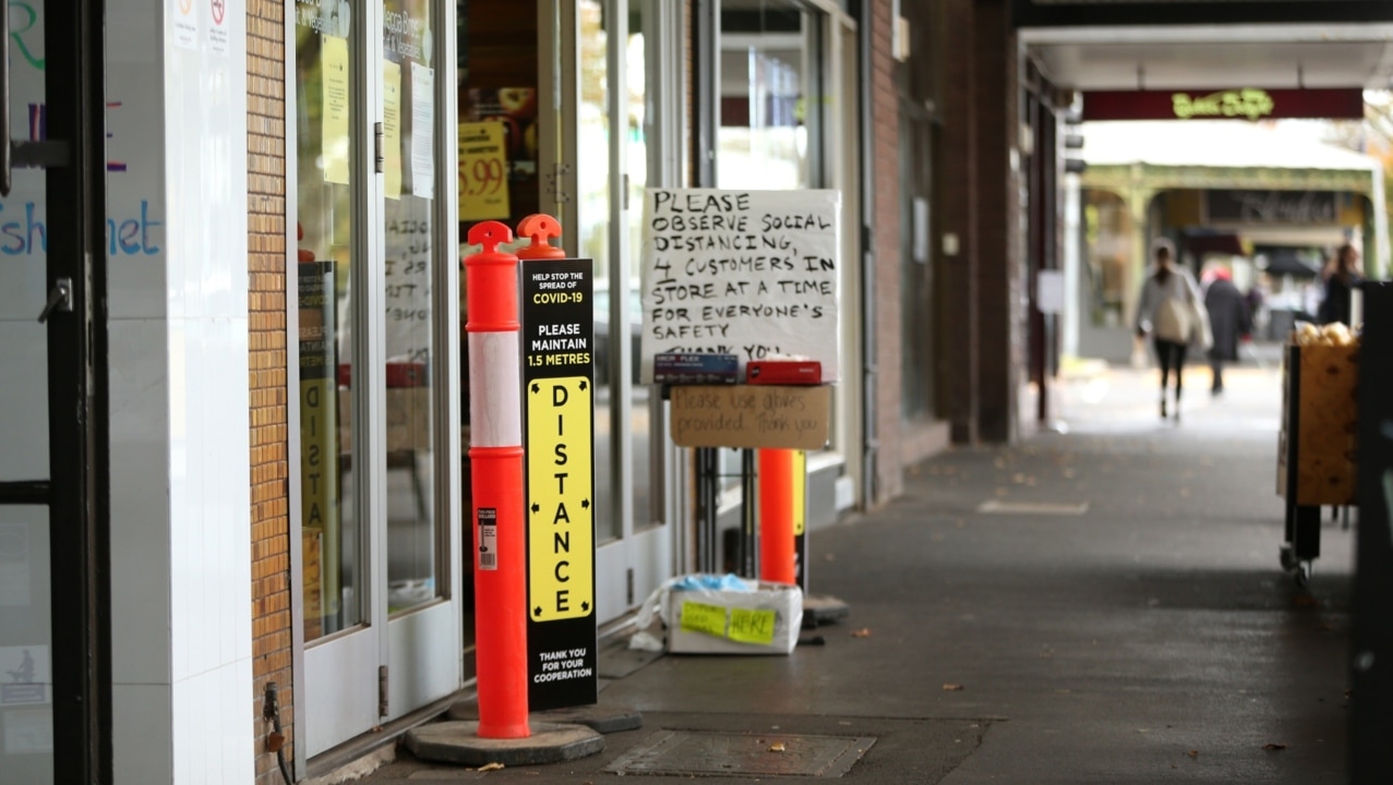 Regional Victorians protest state lockdown measures