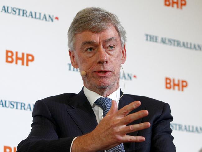 Westpac Chairman Lindsay Maxsted speaks during the Competitive Advantage Forum in Sydney, Thursday, November 23, 2017. (AAP Image/Daniel Munoz) NO ARCHIVING