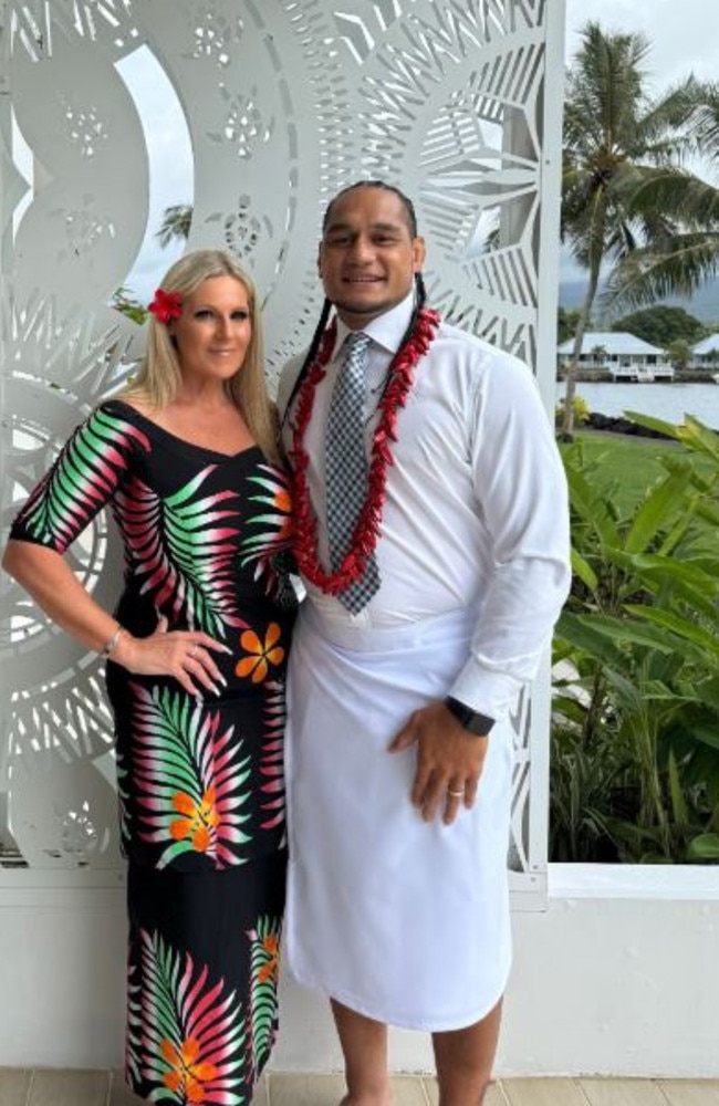 Taupau goes through the ceremony to become a Samoan chief