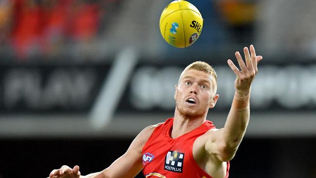 Peter Wright in action for the Suns. Picture: AAP Image/Darren England