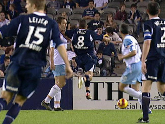 Fred’s ugly elbow on Mark Milligan soured an early encounter between the sides.