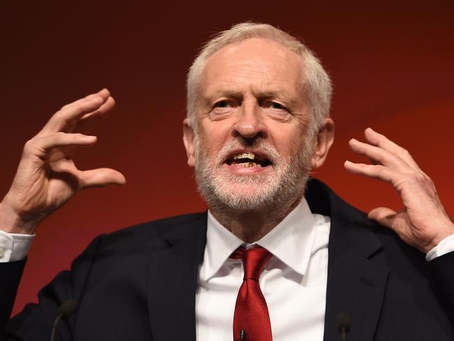 Britain's opposition Labour Party leader Jeremy Corbyn addresses delegates on the final day of the Labour party conference in Liverpool, north west England on September 26, 2018. (Photo by Oli SCARFF / AFP)