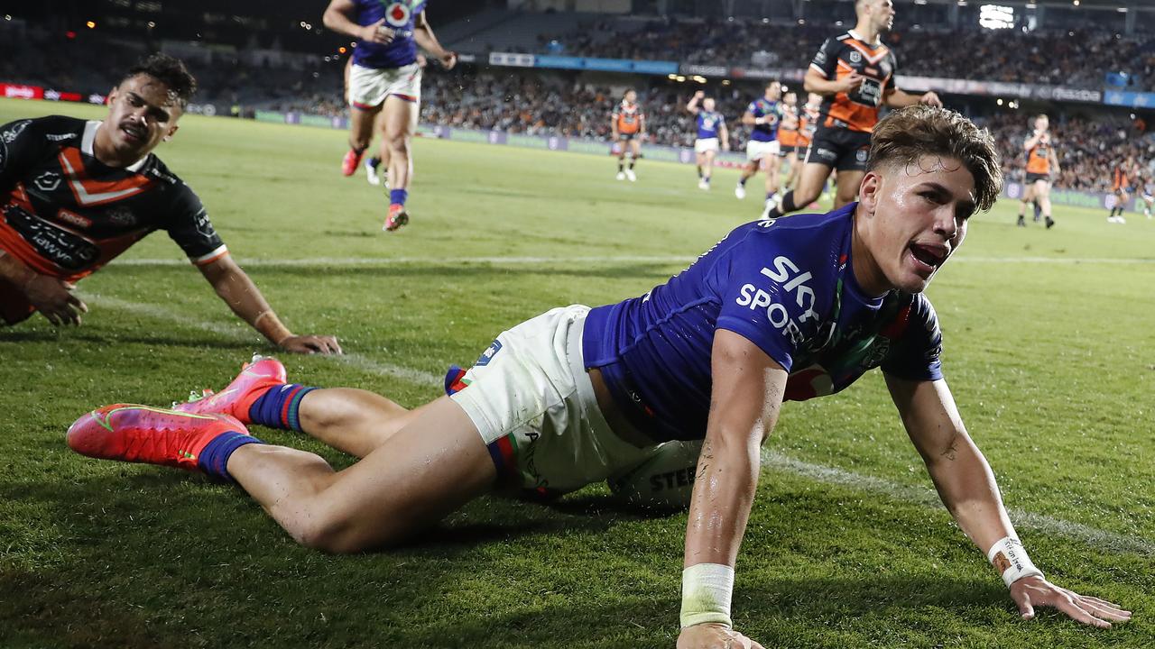 Nrl 21 Reece Walsh Stars As Warriors Defeat Wests Tigers 30 26 Reece Walsh Stars Daily Telegraph