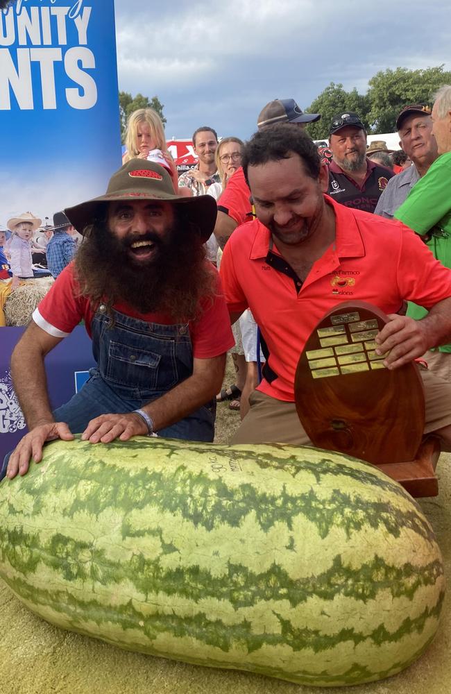 Davies family win Big Melon award at the 2023 Melon Festival. Costa Georgiadis was on hand to inspect the award-winning melon.