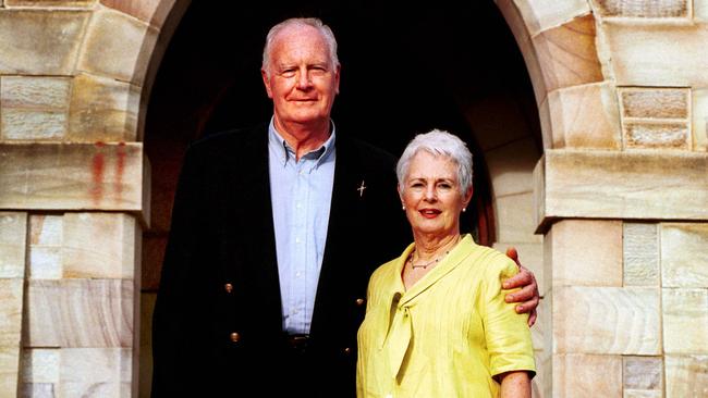 Governor-General designate Anglican Archbishop of Brisbane Peter Hollingworth with wife Kathleen Ann holding cat Remus at home in Queensland 22 Apr 2001.  cleric