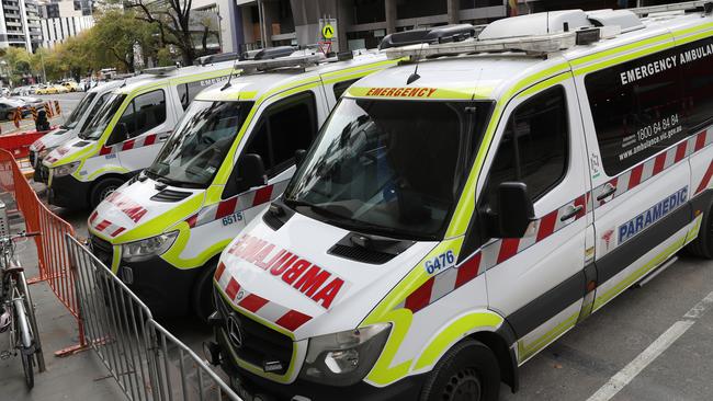 Paramedics are said to be furious at the unacceptable delay in answering triple-0 calls. Picture: David Crosling