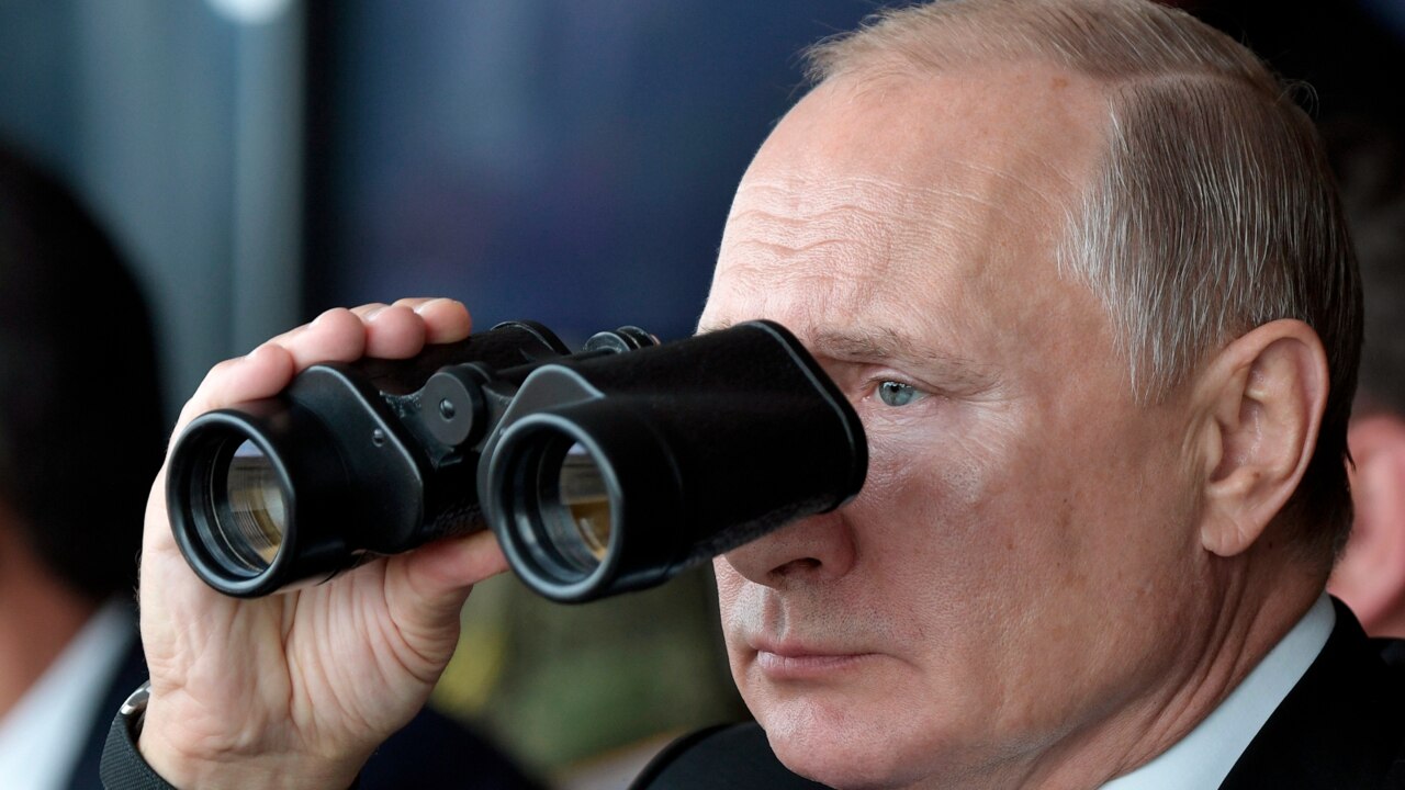 The West is taking a ‘ghastly gamble’ on Putin: Noam Chomsky