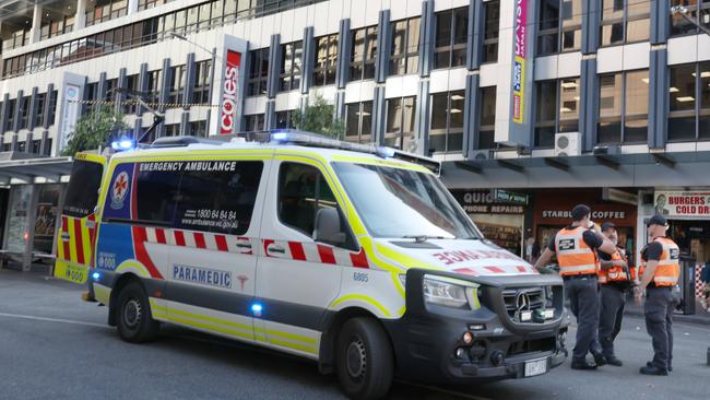 Melbourne stock images- Ambulance Elizabeth st Melbourne CBD. Wednesday, March 5. 2025. Picture: David Crosling