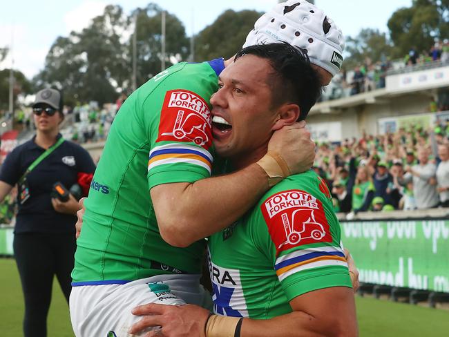 CANBERRA, AUSTRALIA - MARCH 27: Jordan Rapana of the Raiders is congratulated after scoring a try that was later dis-allowed during the round three NRL match between the Canberra Raiders and the Warriors at GIO Stadium on March 27, 2021, in Canberra, Australia. (Photo by Mark Nolan/Getty Images)