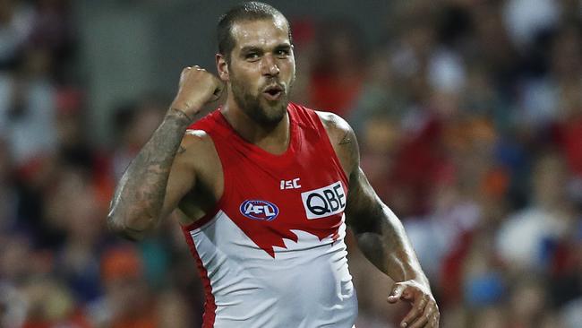 Sydney took Lance Franklin from under the Giants’ nose. Picture. Phil Hillyard