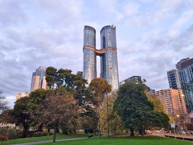 Sapphire by The Gardens, 63 La Trobe Street, Melbourne, Vic 3000