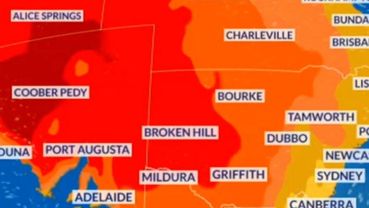 Heatwave sweeps across Australia, locals urged to keep cool