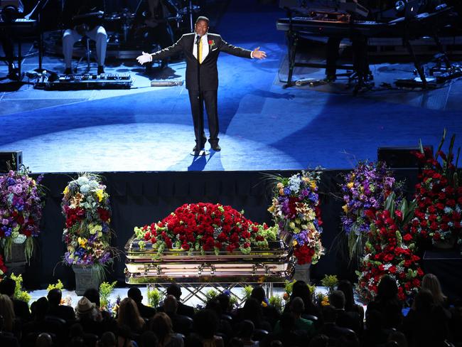 Jermaine Jackson singing at Michael Jackson’s funeral in July 2009.