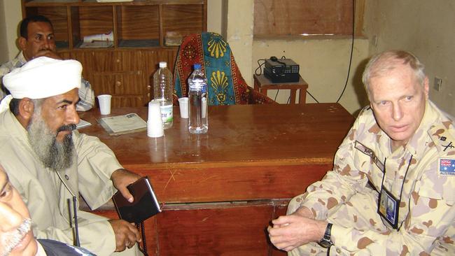 General Jim Molan meets with Shayk Khalid, the chief imam of Fallujah.