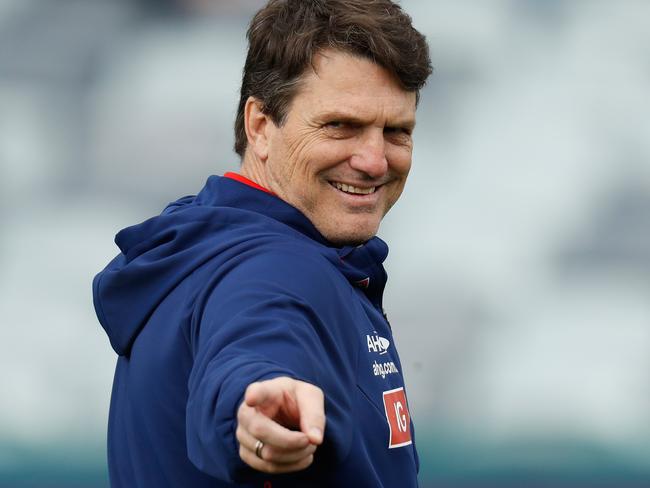 GEELONG, AUSTRALIA - AUGUST 27: Paul Roos, Senior Coach of the Demons looks on during the 2016 AFL Round 23 match between the Geelong Cats and the Melbourne Demons at Simonds Stadium on August 27, 2016 in Geelong, Australia. (Photo by Michael Willson/AFL Media/Getty Images)