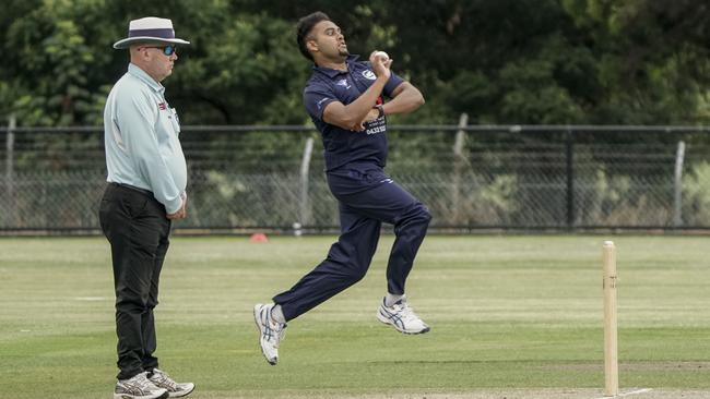 Elsternwick’s Dasun Opanayaka has started the season brilliantly with bat and ball. Picture: Valeriu Campan