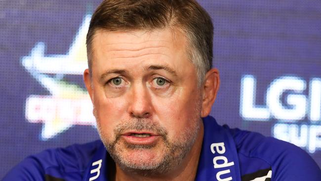 Dean Pay — who’d be a Bulldogs coach right now?