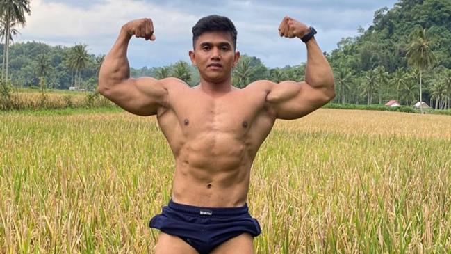 Bali-based bodybuilder Justyn Vicky died in a freak weightlifting accident.