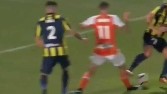 Wout Brama's disgusting tackle vs Brisbane Roar