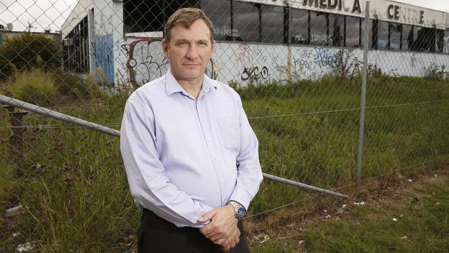 Blacktown Mayor Stephen Bali outside a derelict medical centre on Luxford Road in 2017.