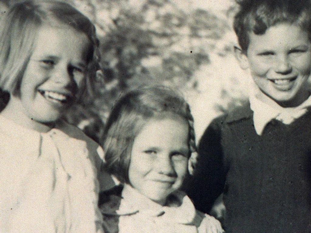 Valerie Eastwell (c) pictured with sister Elvie and brother Ernie only months before the eight year old disappeared.