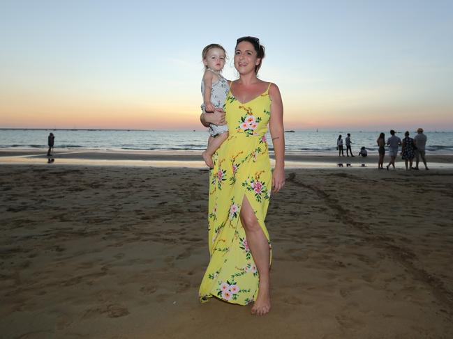Lisa Davis and her daughter Luna, 16 months, at Mindil Beach. Picture: Glenn Campbell