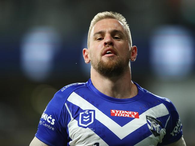 SYDNEY, AUSTRALIA - APRIL 10: Matthew Dufty of the Bulldogs warms up during the round five NRL match between the Canterbury Bulldogs and the Penrith Panthers at CommBank Stadium, on April 10, 2022, in Sydney, Australia. (Photo by Mark Metcalfe/Getty Images)