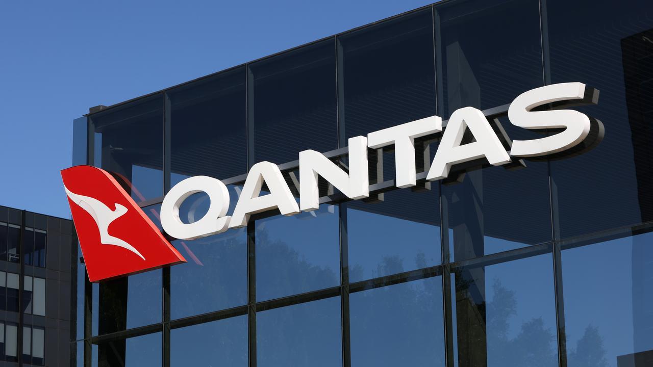 Qantas Chairman’s Lounge membership is offered for a period of two years, and renewed at Qantas’ discretion. Picture: NCA NewsWire / Damian Shaw