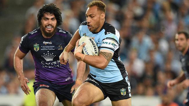 Sam Tagataese pictured for the Sharks in the 206 NRL grand final. (AAP Image/Dan Himbrechts)