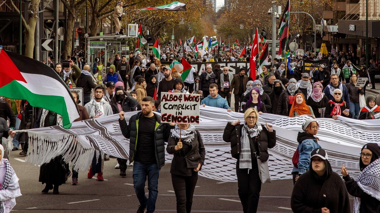 Melbourne Pro-Palestine protesters dump pile of rubble in CBD ‘bomb ...