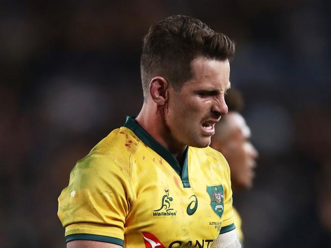 SYDNEY, AUSTRALIA - AUGUST 18:  Bernard Foley of the Wallabies looks dejected after an All Blacks try during The Rugby Championship Bledisloe Cup match between the Australian Wallabies and the New Zealand All Blacks at ANZ Stadium on August 18, 2018 in Sydney, Australia.  (Photo by Matt King/Getty Images)