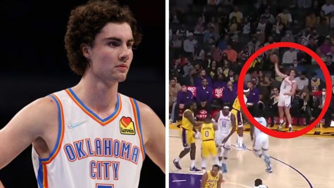 Josh Giddey's freak pass blew NBA fans away.