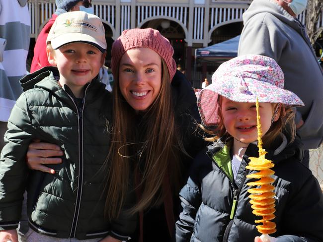 Hamish Barlow, 6, Olivia Barlow and Emilia Barlow ,4, at Jumpers and Jazz 2021 (Photo: Zilla Gordon).