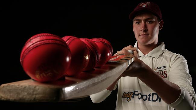 Queensland Bulls batsman Matt Renshaw with pink cricket balls. Pic Peter Wallis