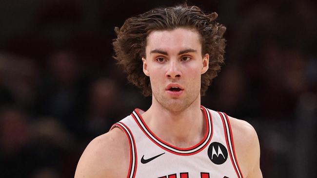 CHICAGO, ILLINOIS - DECEMBER 02: Josh Giddey #3 of the Chicago Bulls dribbles up the court against the Brooklyn Nets during the second half at the United Center on December 02, 2024 in Chicago, Illinois. NOTE TO USER: User expressly acknowledges and agrees that, by downloading and or using this photograph, User is consenting to the terms and conditions of the Getty Images License Agreement.   Michael Reaves/Getty Images/AFP (Photo by Michael Reaves / GETTY IMAGES NORTH AMERICA / Getty Images via AFP)