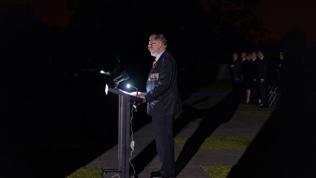 RSL State President Rob Webster addresses the crowd during Dawn Service. Picture: Getty Images