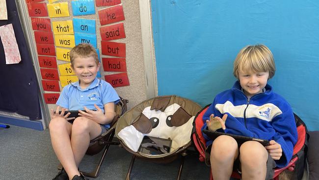 Yamba Public Students Kindergarten learning with 'Counters' and 'Reading Eggs'.