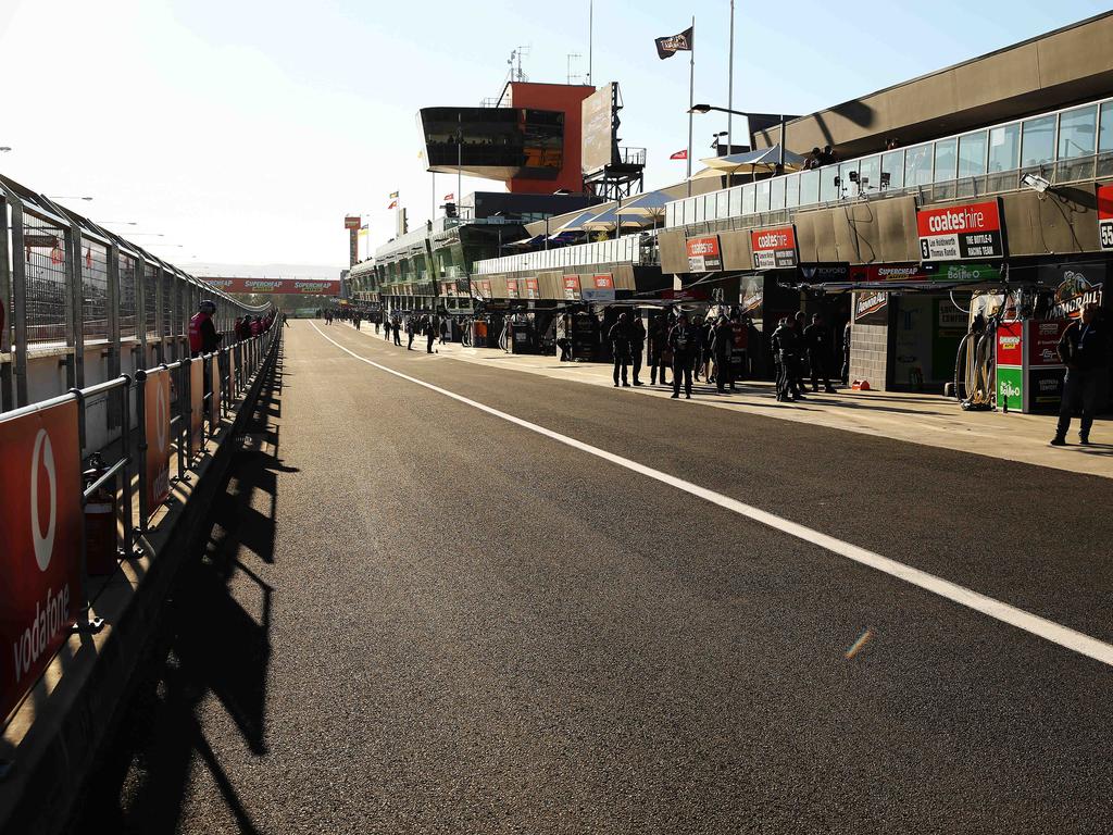 2019 Supercheap Auto Bathurst 1000, Virgin Australia Supercars Championship. Pitt lane before the morning practise session. Picture Rohan Kelly