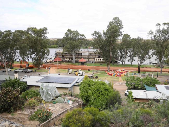 New levees being built at Mary-Anne Reserve in Mannum. Picture:David Mariuz/NCA NewsWire