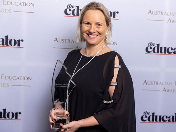 Alison Fahlbusch with her School Principal of the Year – Government award at the Australian Education Awards in Sydney in August.