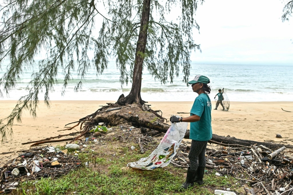 ‘New wave’ as start-up sweeps up Thai ocean plastic