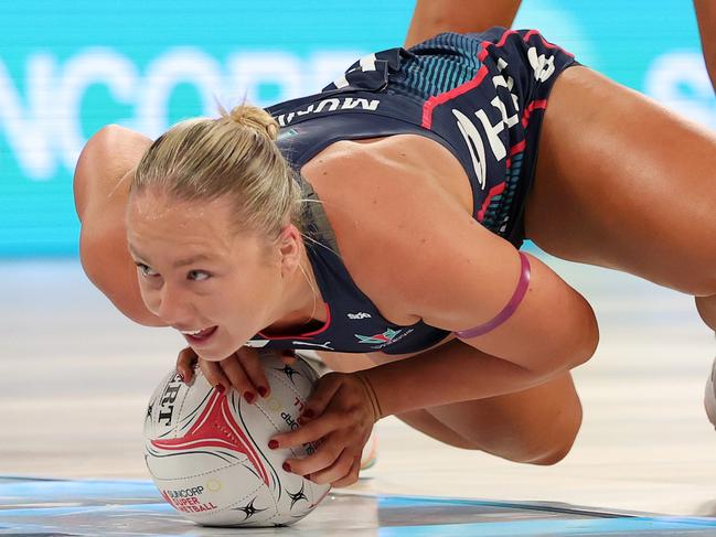 Melbourne Vixens hope for a swift return for Hannah Mundy, but won’t be taking risks with her ahead of the finals. (Photo by Kelly Defina/Getty Images)