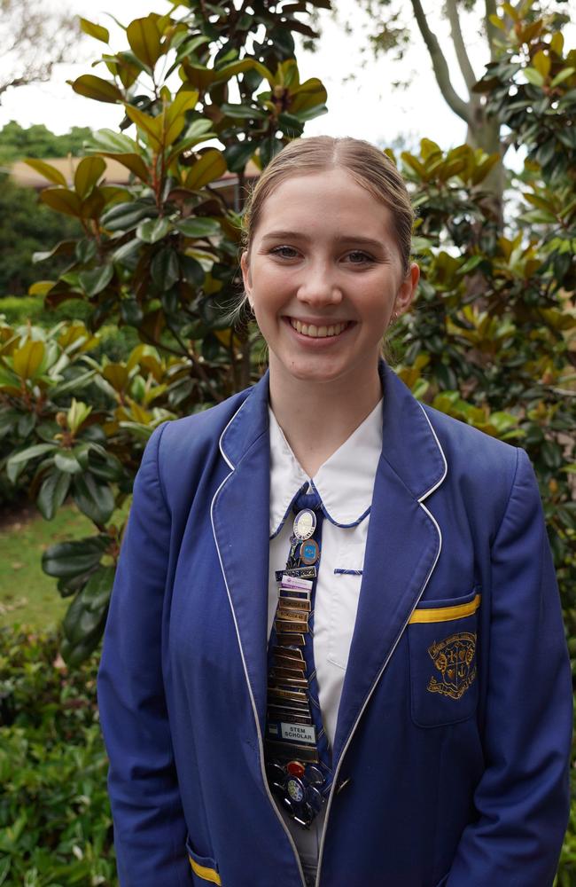 Claire Jukes, Loreto College, high achiever.